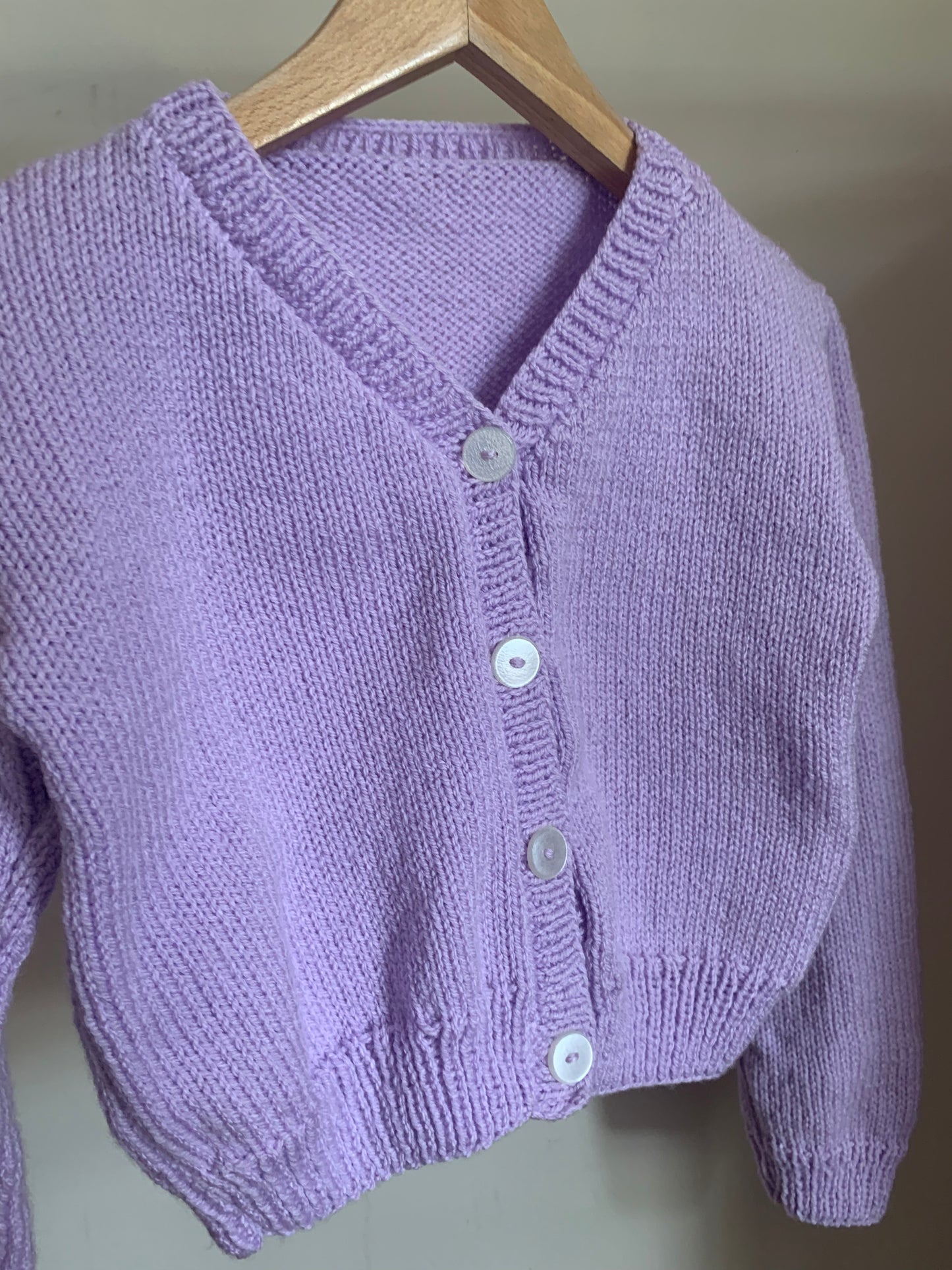 Léa, l’incontournable cardigan